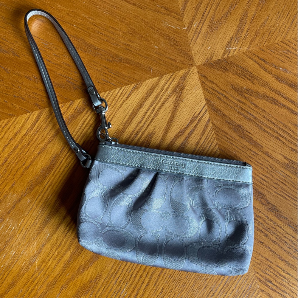 Used but in good condition!! - Grey/silver coach wristlet